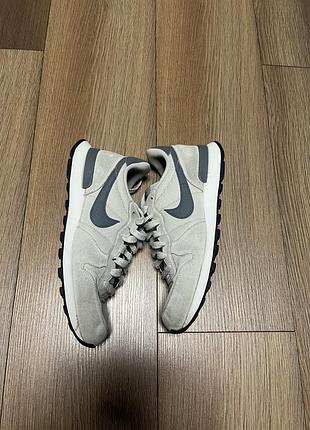 Кросівки від nike 3