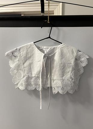 Білий комірець asos