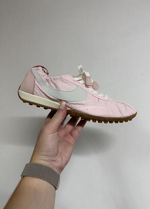 X jacquemus moon shoe pink