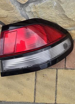 Задний фонарь стоп правый mazda 626 gf хэтчбек, мазда 626 gf 22061825