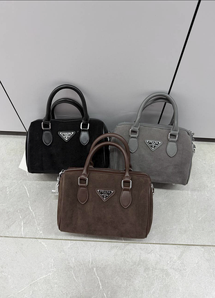 Жіночна замшева сумка-боулінг prada, сумка прада бочечка, сумка prada замш, сумка через плече