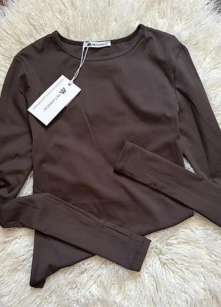 Шоколадный лонгслив лонг стиль zara
