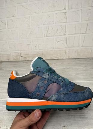 Яркие модные кроссовки saucony jazz