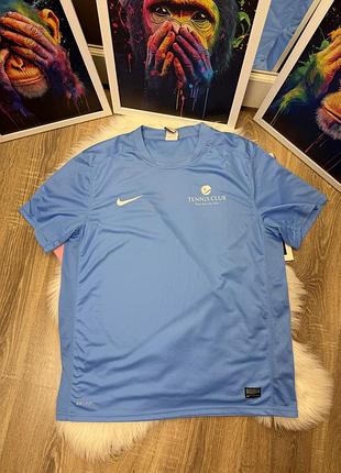 Футболка чоловіча nike