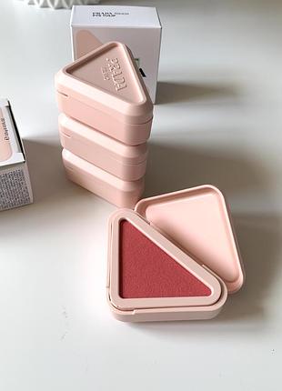 Румяна touch cream-to-powder  75 tulip