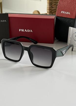 Сонцезахисні окуляри жіночі окуляри жіночі . prada