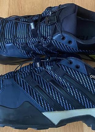 Кросівки adidas terrex gore tex.
