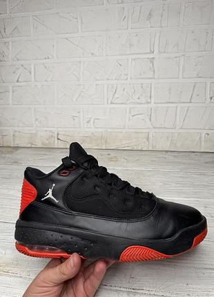 Крутые черные кожаные кроссовки jordan max aura 2
