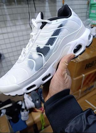 Кроссовки nike tn