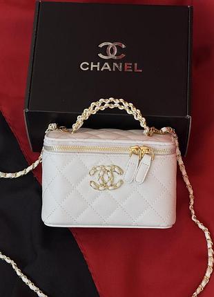 Брендовая женская сумочка шанель кожаная городская сумка кросс боди chanel для женщины сумка мини через плечо для девушки белый