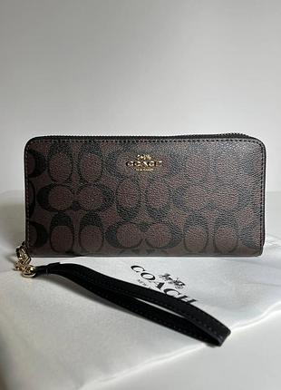 Кошелек coach long zip around wallet in signature canvas