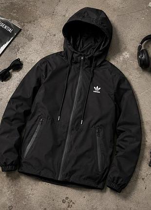 Чоловіча осіння куртка-вітровка adidas