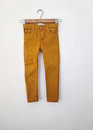 Джинсы для девочки 5роков zara