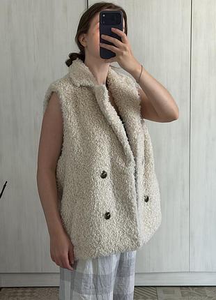 Плюшевий жилет zara oversize
