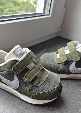 Nike кроссовки
