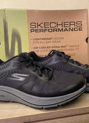 Мужские беговые кроссовки skechers gorun consistent - fleet rush (артикул: 220035 bkgy) в черно-сером цвете