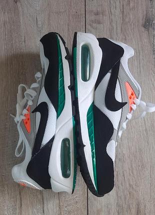 Кроссовки бренда nike air