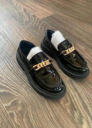 Чорні стильні туфлі лофери zara 36 розмір