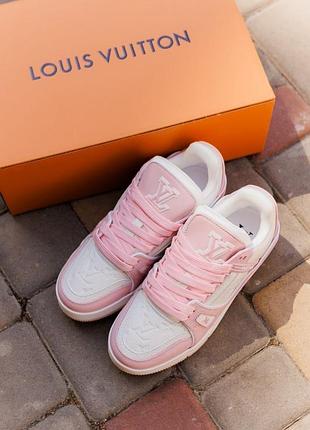 Культові кросівки louis vuitton trainer у найніжнішому біло-рожевому виконанні 🩷.