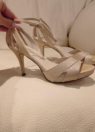 Волшебные босоножки кожа с шиммером 39й menbur бренд оригинал