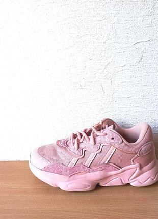 Класні кросівки adidas ozweego 31,5 р. устілка 20 см.