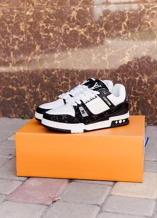Легендарні кросівки louis vuitton lv trainer у класичному чорно-білому забарвленні.