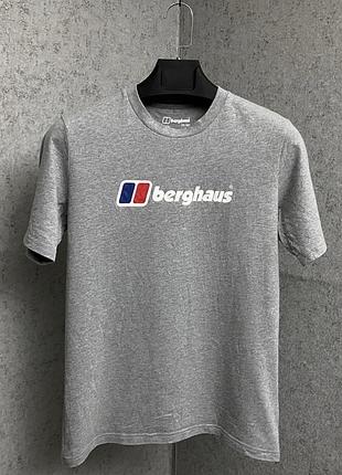 Сіра футболка від бренду berghaus