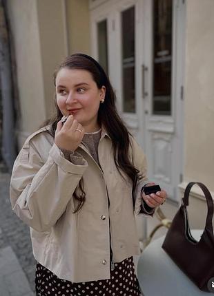 Бежевий тренч zara вкорочений куртка з коміром