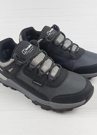 Кросівки berghaus waterproof р.35