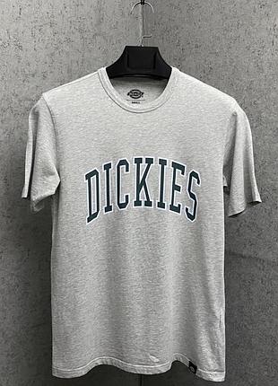 Сіра футболка від бренду dickies