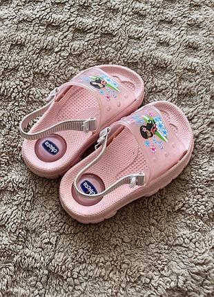 Chicco для дівчинки