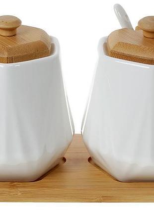 Набор 2 фарфоровые банки для специй nouvelle home coutle 330мл на бамбуковой подставке с ложками, белые