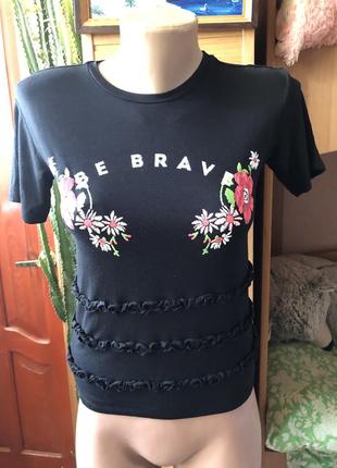 Мягкая приятная футболка