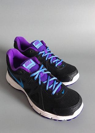 Жіночі кросівки nike revolution 2