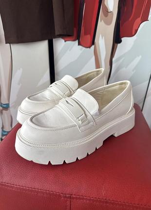 Лоферы bershka