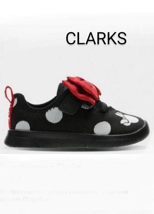 Кросівки бренду clarks made in cambodia принт minnie mouse  uk  5,5  eur  22