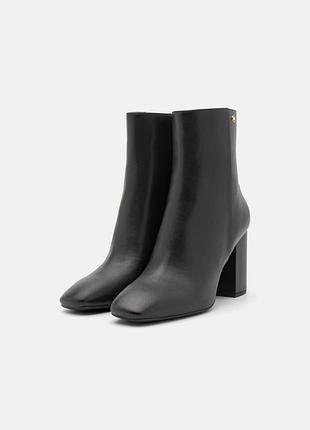 Жіночі черевики hazel michael kors на підборах