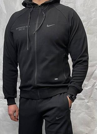 Чоловічий костюм nike