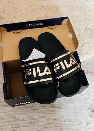 Шльопанці fila