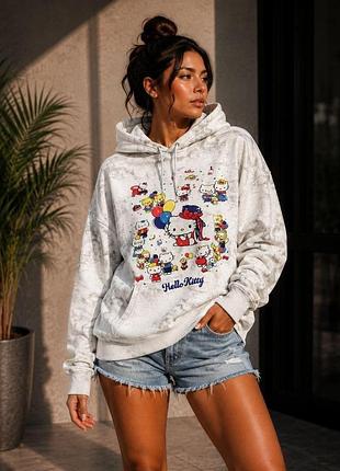 Модне худі з принтом hello kitty для комфортного стилю