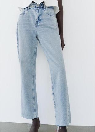 🥥 джинси zara 36 р -s ціна -590 г🥥на зріст 164 см в підлогу, прямого крою з необробленим краєм д-103 крок -74 см пояс-36 бедра-48 посадка -30