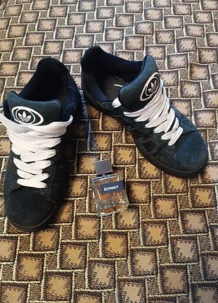 Кросівки adidas  оригінальні