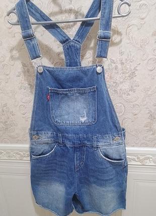 Levi's джинсовий комбінезон з шортами