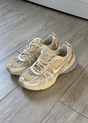 Кросівки nike