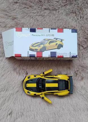 Колекційна машинка bburago porsche 911 gt2 rs (з коробкою)