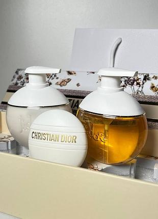 Подарунковий набір dior set , 3 засоби по догляду за тілом (гель для душу, крем для укр та зони декольте, молочко для тіла, 450 мл
