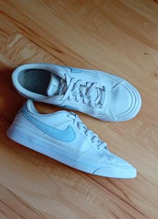 Кроссовки детские nike p.34/35 (22-22,5 см)