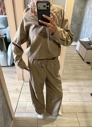 Жіночий костюм zara