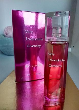 Very irresistible givenchy миниатюра 4 мл