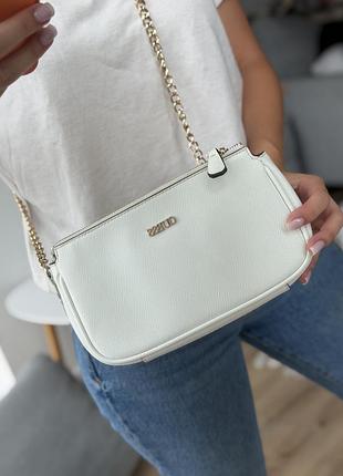 Жіноча сумка guess біла